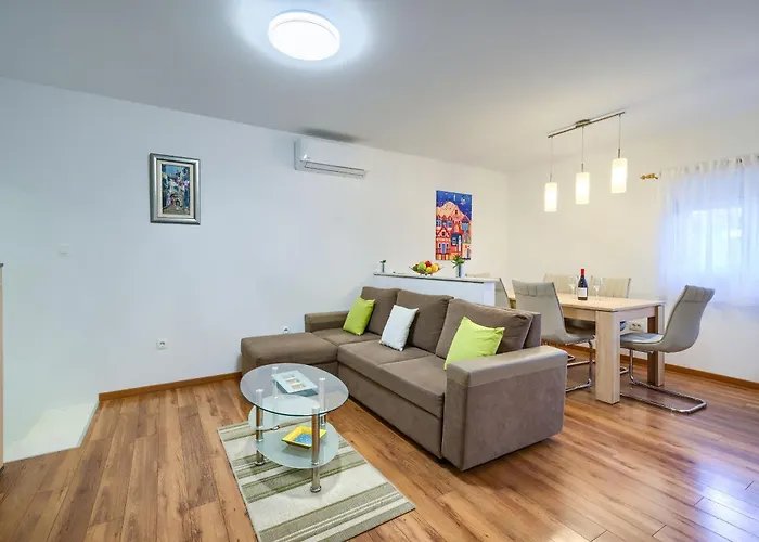 Vikendica House Drago